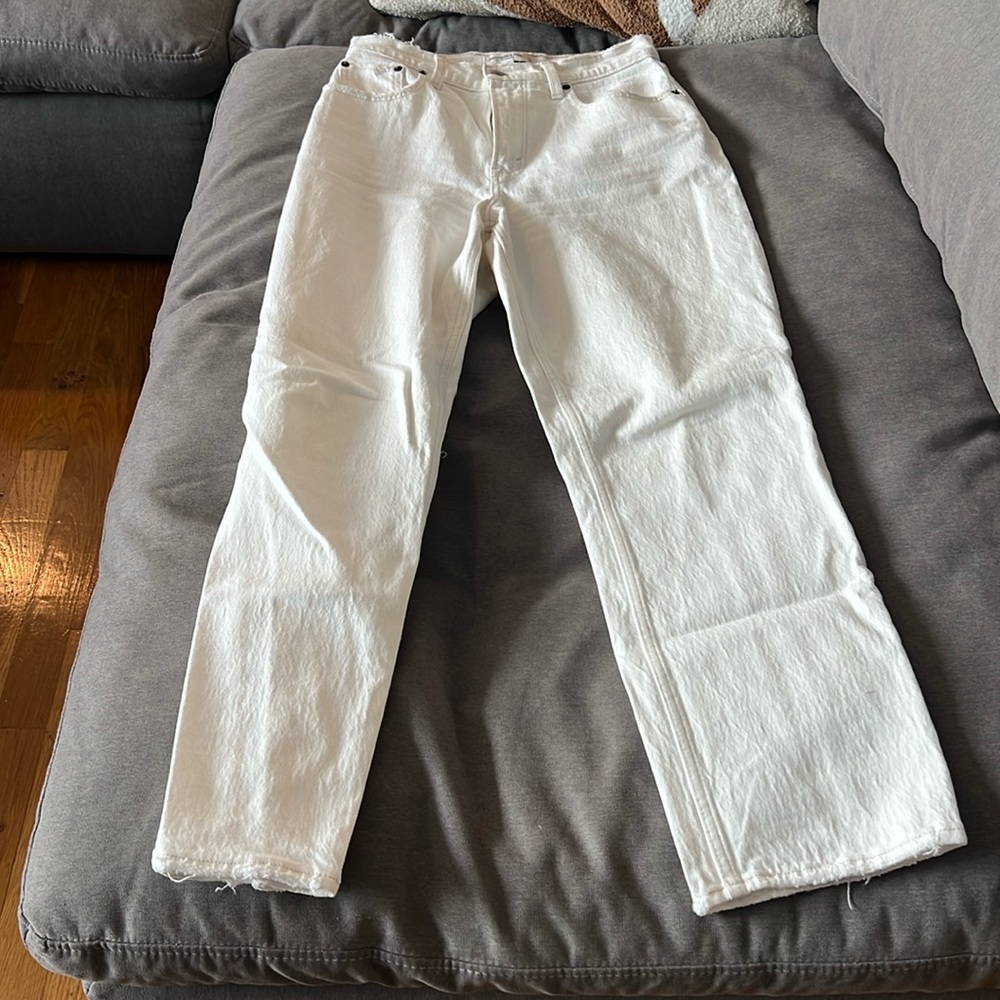 Abercrombie curve love white jeans straight leg size 27